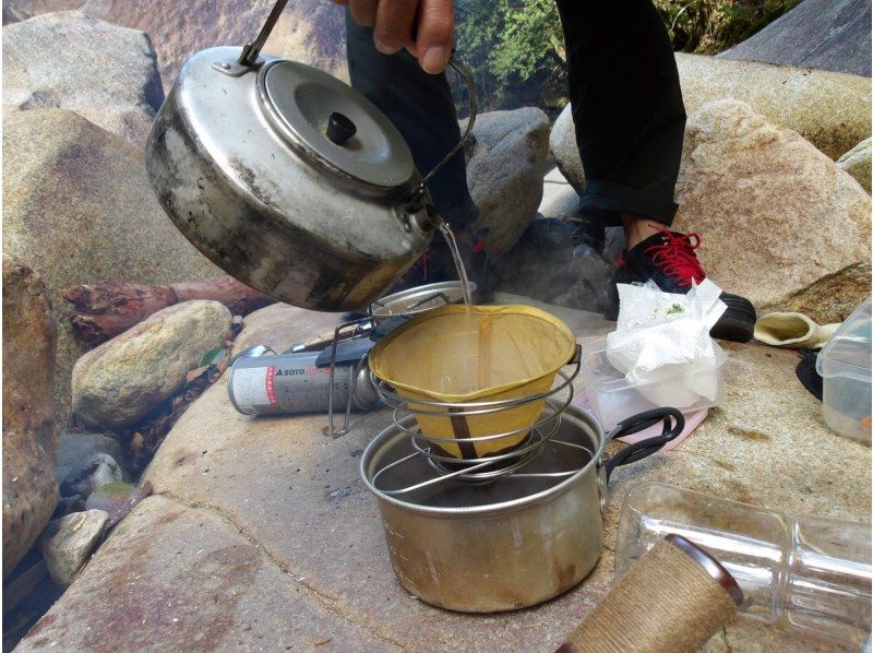 【大分・佐伯市】1組限定【日帰り】「秋の藤河内渓谷/沢歩き」(昼食.珈琲.ｵﾔﾂ/♨️付)【装備無料】10～12月の紹介画像