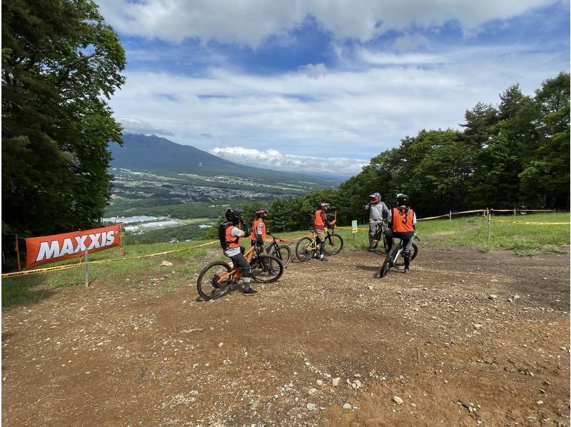 【長野・八ヶ岳・諏訪】日本最大級のMTBパークでマウンテンバイクダウンヒル体験!【1日】の紹介画像
