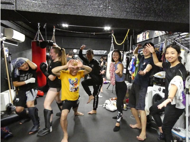 【東京・新宿】Practice Muay Thai Boxing　旅行先でもキックボクシングで運動不足解消！Shinjuku Tokの紹介画像