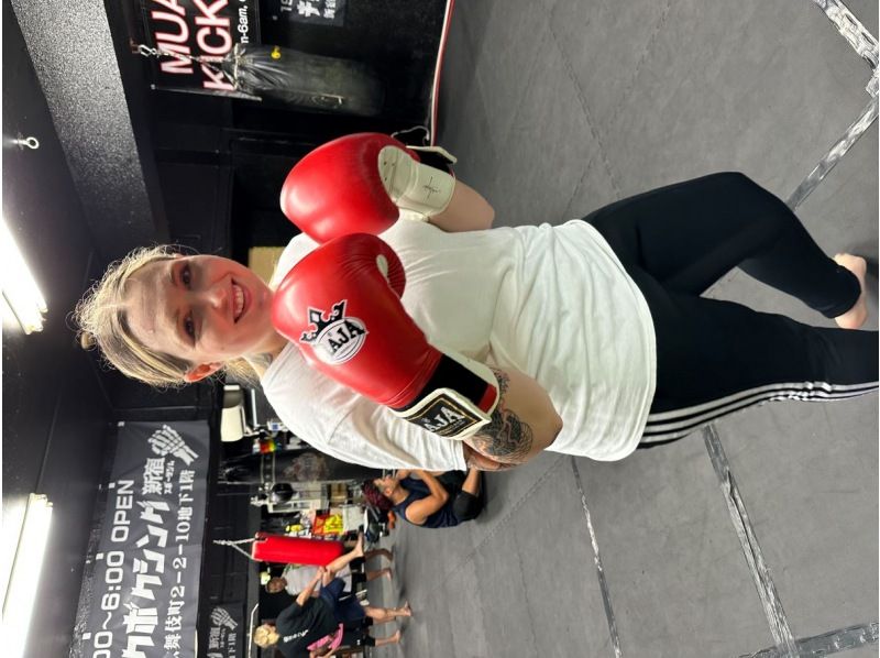 [Tokyo/Shinjuku] Practice Muay Thai Boxing Get rid of lack of exercise with kickboxing while traveling! Shinjuku Tokの紹介画像