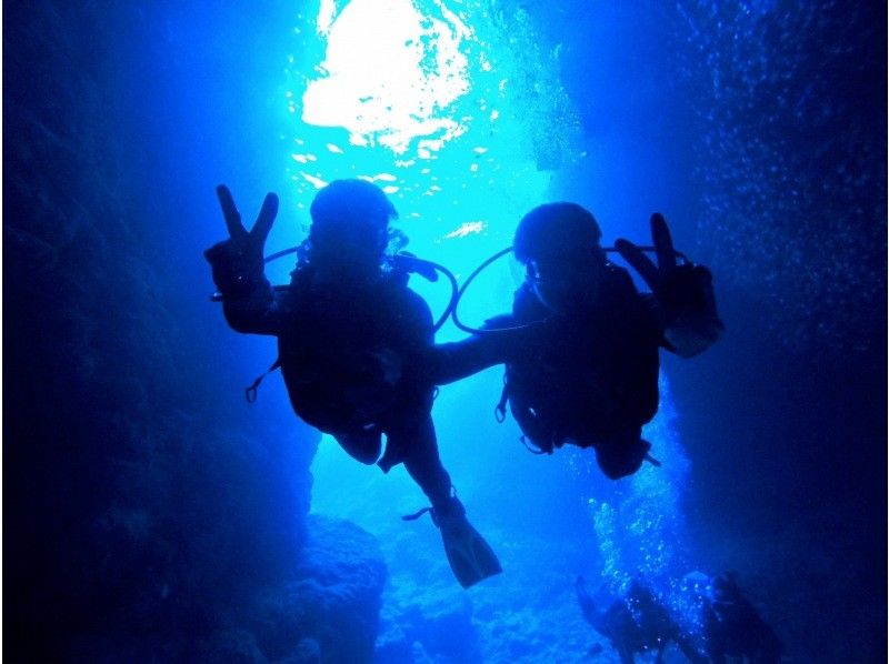 [Okinawa] Blue Cave Private Experience Diving & Yomitan SUP with outstanding transparency!