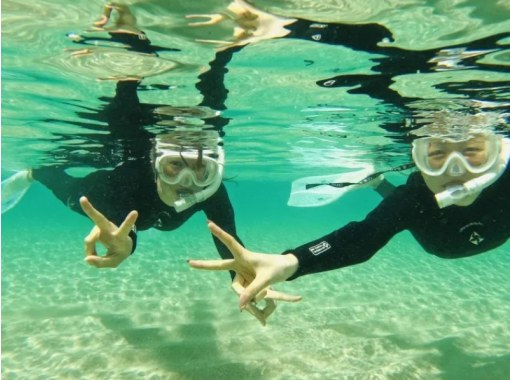 【奄美大島・シュノーケリング・BBQ】【冬OK】船で行くコウトリ上陸+ボートシュノーケル♪BBQ or 島黒豚しゃぶしゃぶ《Cプラン》 【奄美大島・シュノーケリング・BBQ】【冬OK】船で行くコウトリ上陸+ボートシュノーケル♪BBQ or 島黒豚しゃぶしゃぶ《Cプラン》