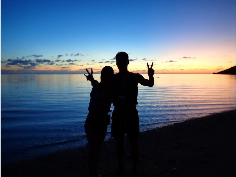 SALE! [Miyakojima/Private] [A blissful moment on the beach early in the morning] Sunrise SUP experience limited to one group! ★Free photo data★Beginners welcomeの紹介画像