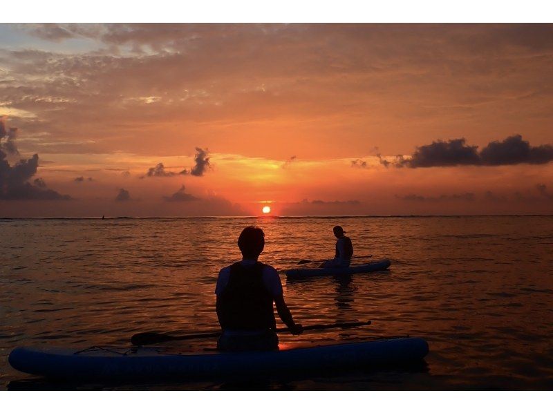 SALE! [Miyakojima/Private] [A blissful moment on the beach early in the morning] Sunrise SUP experience limited to one group! ★Free photo data★Beginners welcomeの紹介画像