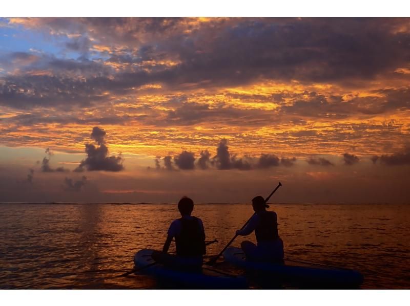 [Miyakojima/Private Rental] [A blissful moment on the beach early in the morning] Sunrise SUP experience limited to one group! ★Free photo data★Beginners welcomeの紹介画像