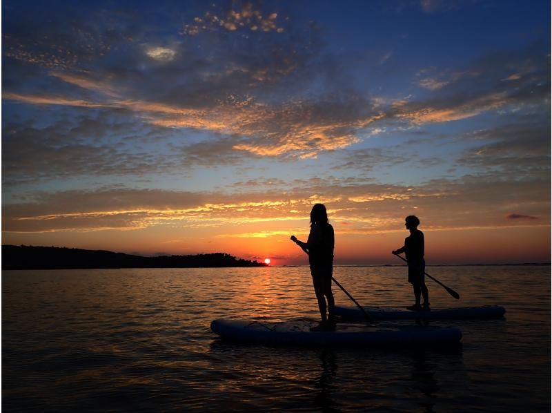 SALE! [Miyakojima/Private] [A blissful moment on the beach early in the morning] Sunrise SUP experience limited to one group! ★Free photo data★Beginners welcomeの紹介画像