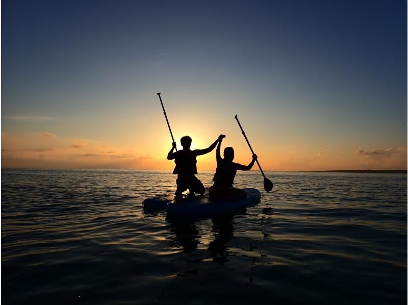 SALE! [Miyakojima/Private] [A blissful moment on the beach early in the morning] Sunrise SUP experience limited to one group! ★Free photo data★Beginners welcomeの紹介画像