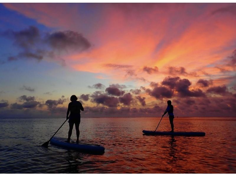 Miyakojima "A blissful moment on the beach early in the morning" Exclusive for one group only [Sunrise SUP tour] ★ Photo data gift ★ Beginners welcomeの紹介画像