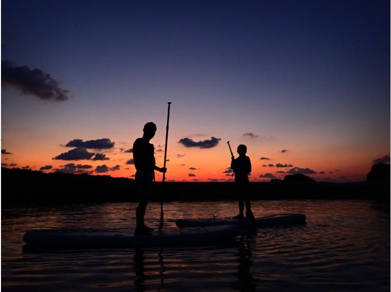 [Miyakojima] Private Sunset SUP experience limited to 1 group★Beginners and couples welcome