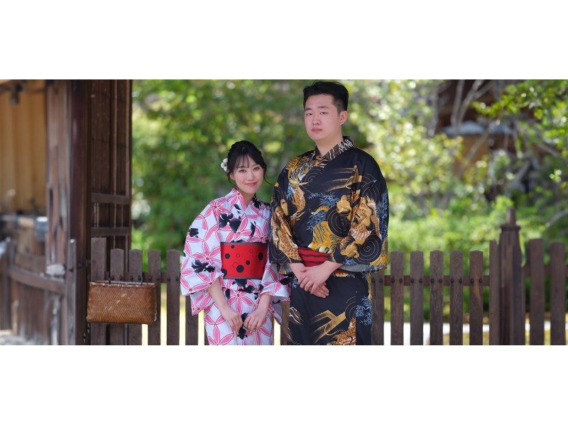 SALE! [Kyoto, Kiyomizu-dera Temple] Couples plan: A yukata date in Kyoto ☆ A great deal for two people for just 5,500 yen! Hair styling for women includedの紹介画像