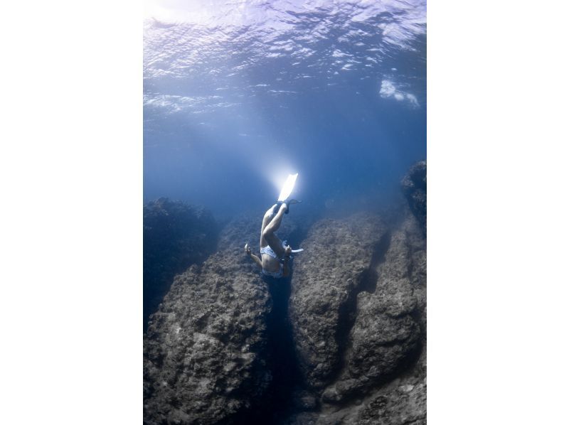 [Okinawa/Miyakojima] Skin diving tour Small groups from beginners to experienced people! With shooting!の紹介画像