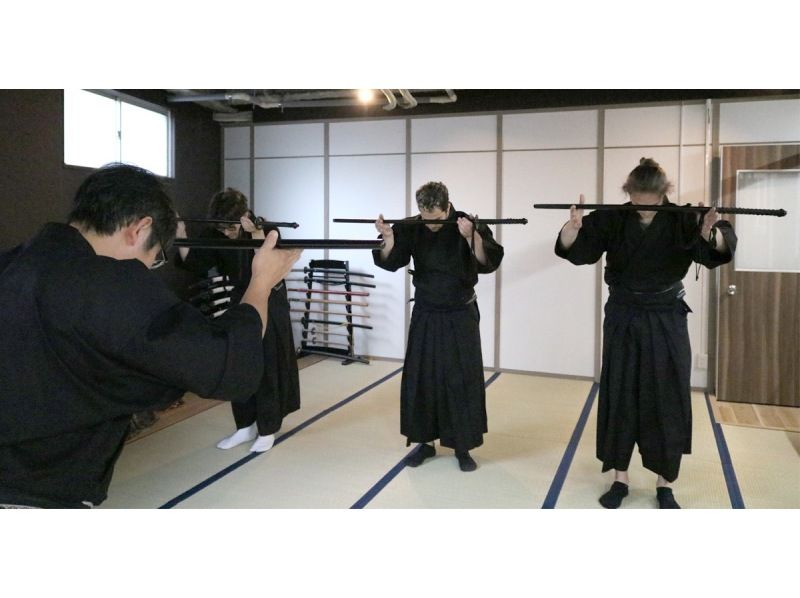 [大阪/难波/日本桥] Shushinryu Iaijutsu武术训练！由世界顶级居合术大师町井勋亲自指导的真正武术！の紹介画像