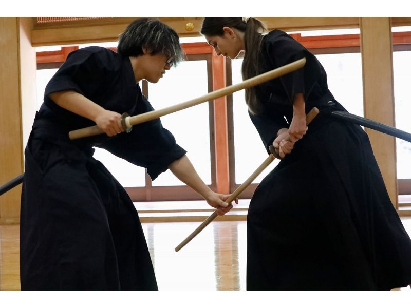 【兵庫縣川西市】源氏家族的發祥地多田神社部分區域全面出租！ ！為期一天的全面培訓課程，您將直接從世界頂級居合道大師 Isao Machii 學習武士武術！の紹介画像