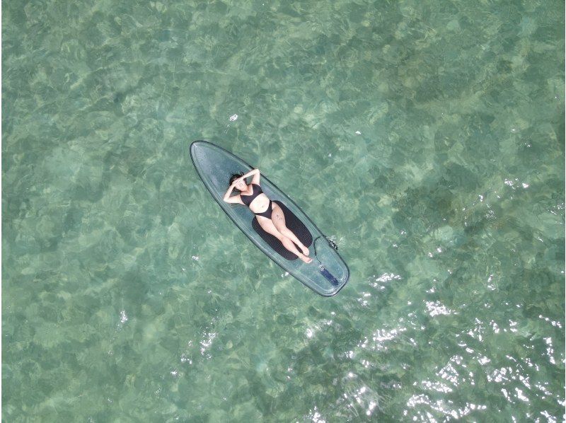 【リゾートビーチでサンセットSUP】【クリアSUP】美ら海サンセットSUPセットツアーの紹介画像