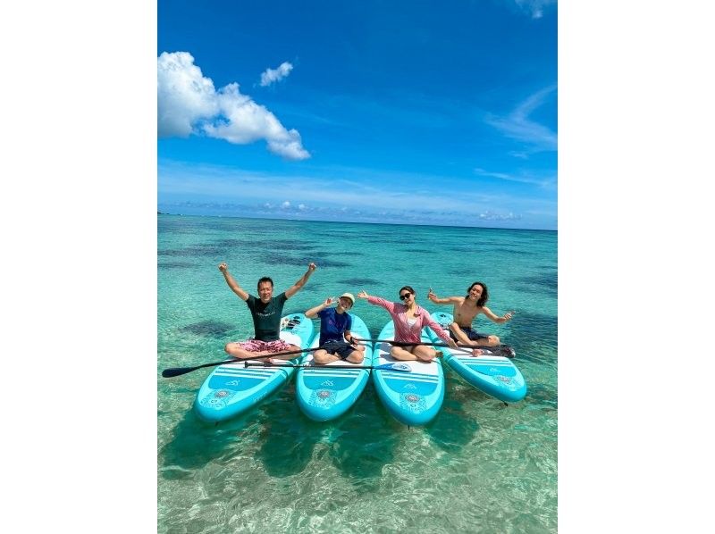 [Ishigaki Island] Limited to one group only: Choose from either <SUP & Snorkeling in the Island's Most Beautiful Sea> or <SUP & Sea Turtle Snorkeling>! A very popular tour!の紹介画像