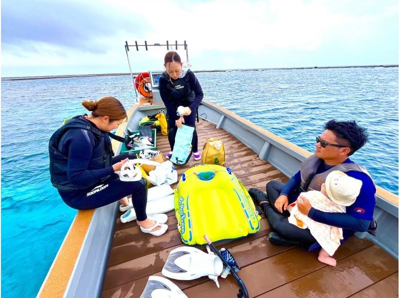 Off the coast of Shigira! Miyakojima's most popular spot! For beginners aged 0 to 85! Boat snorkeling, boat fishing for beginners! Free drone useの紹介画像