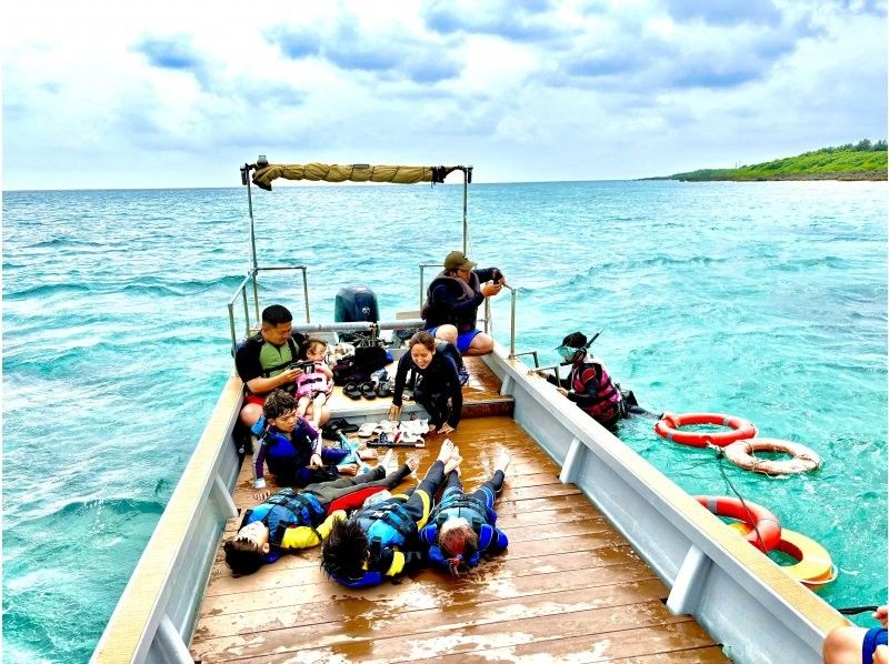 プレミアム【完全貸切】0才～85歳ボートシュノーケリング初心者様船釣りドローン無料の紹介画像