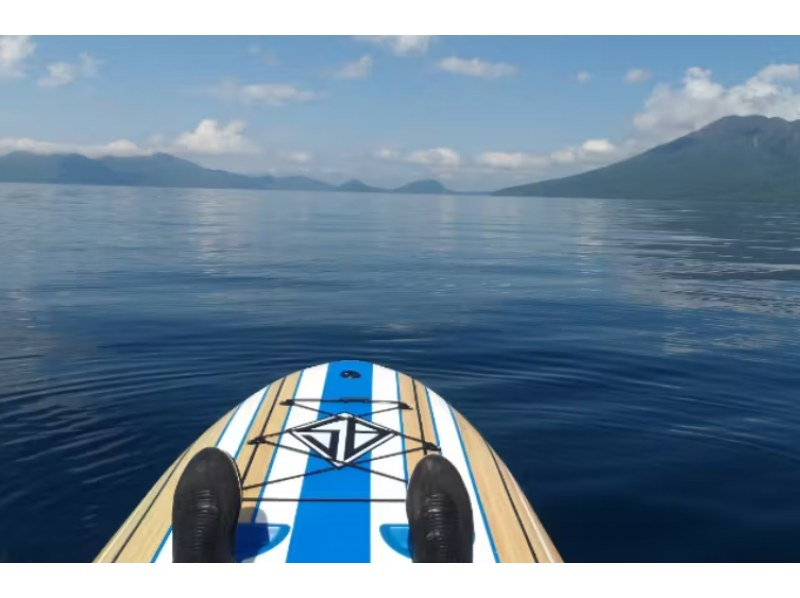 【北海道・支笏湖】ウエットスーツ着用でカヌー＆背もたれ付きSUP体験（2名〜）全国旅行支援クーポン利用可能♪の紹介画像
