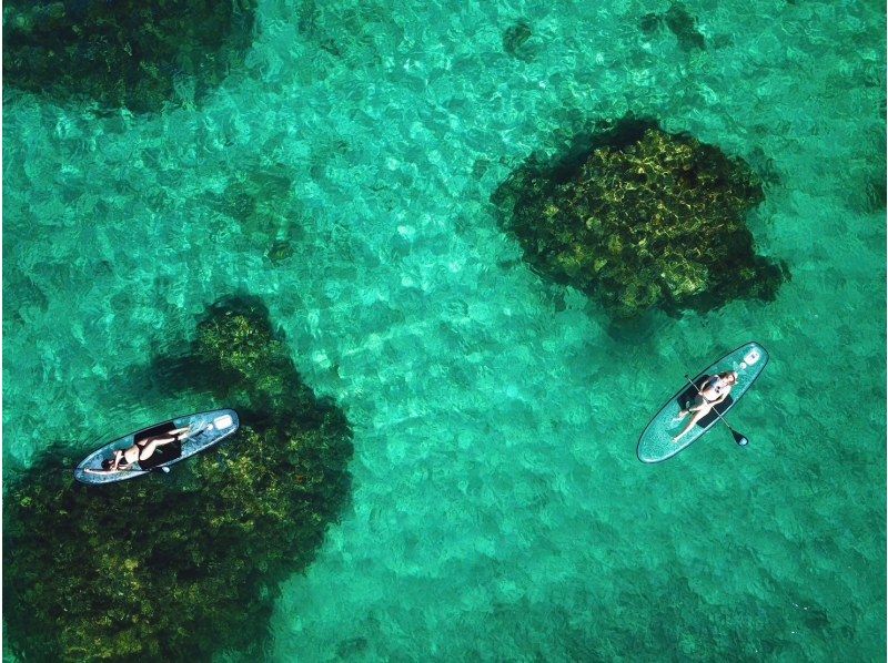 石垣島【ドローン撮影無料！】川平湾クリアサップフォトツアー！当日予約OK！カップル女子旅に大人気ツアー♪の紹介画像