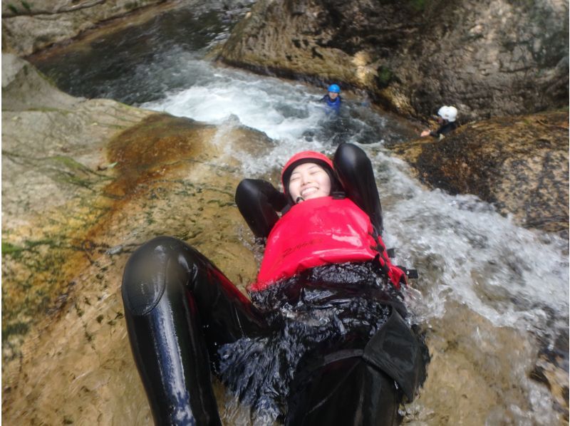 [群馬水上]充滿自然氣息的半日家庭溪降冒險！旅遊照片免費の紹介画像