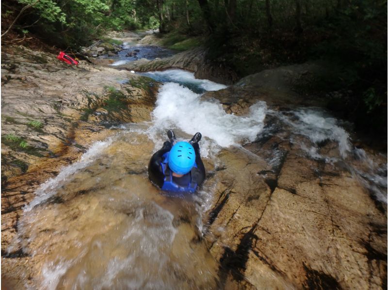 [群馬水上]充滿自然氣息的半日家庭溪降冒險！旅遊照片免費の紹介画像