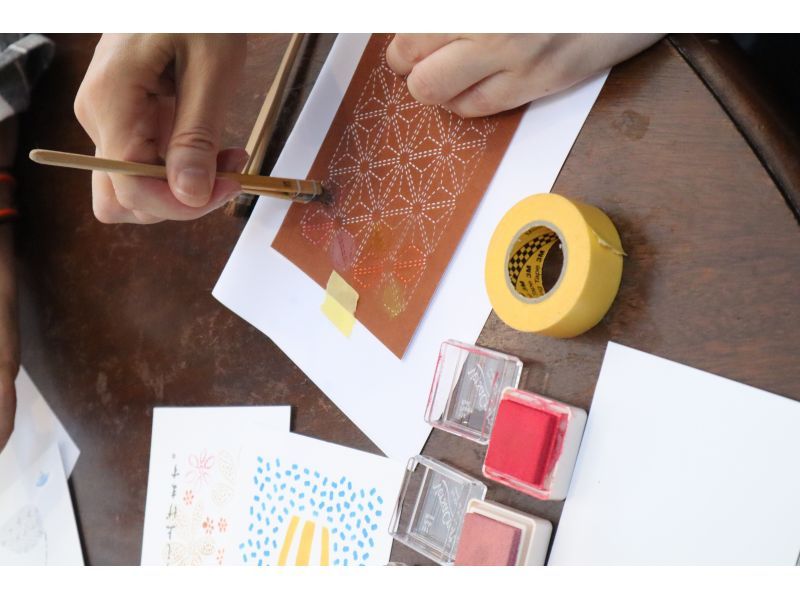 [โตเกียว อาซากุสะ] ย้อมการ์ดและโปสการ์ดปีใหม่ด้วยลายฉลุอิเสะの紹介画像