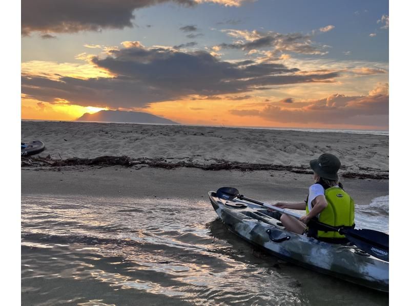 Kayaking on Yakushima: A fun kayaking experience near Inakahama, a sea turtle nesting siteの紹介画像