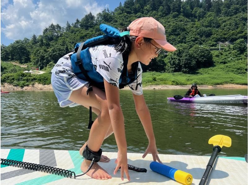 [Tohoku/Yamagata] Lake Shirakawa SUP tour! Have fun in the water during the hot summer ★ Guided 2-hour course for beginners and families with peace of mind & photo giftの紹介画像