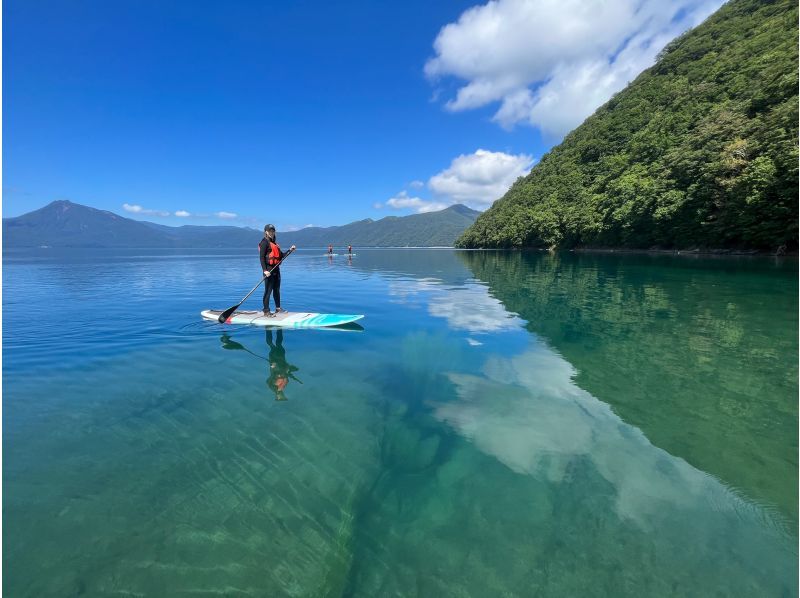 【北海道・支笏湖・２時間】 トップクラスの透明度を誇る湖でサップ体験・写真は無料プレゼント♪・ 初心者大歓迎・社員旅行や研修旅行にも♪の紹介画像