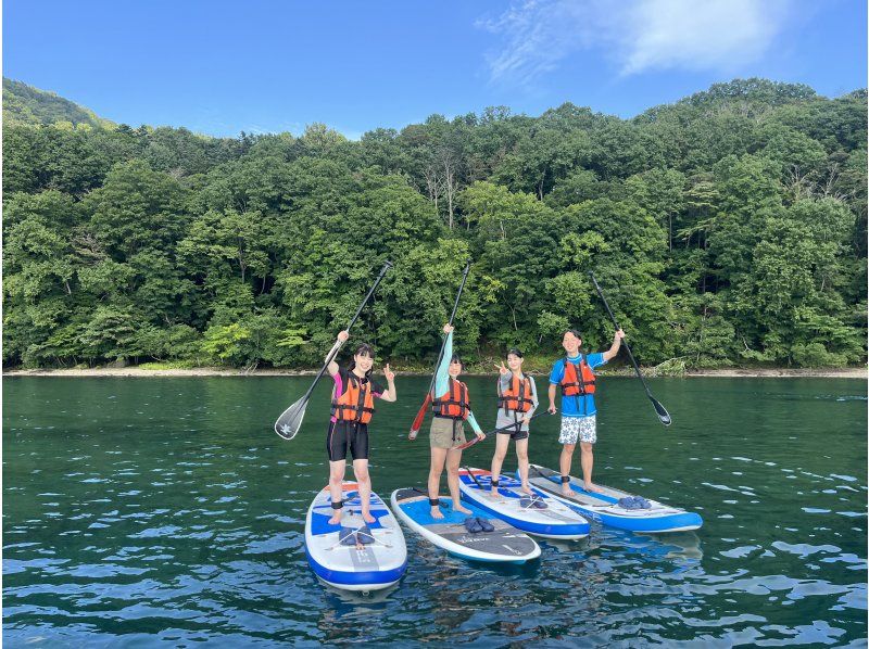 【北海道・千歳・支笏湖】 透明度トップクラスの湖で特別なサップ体験を・高画質写真は無料プレゼント♪・初心者大歓迎・ファミリーやお友達同士で♪の紹介画像