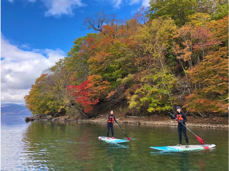 【北海道・支笏湖・２時間】 トップクラスの透明度を誇る湖でサップ体験・写真は無料プレゼント♪・ 初心者大歓迎・社員旅行や研修旅行にも♪の紹介画像