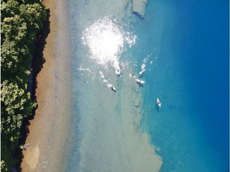 【北海道・支笏湖・２時間】 トップクラスの透明度を誇る湖でサップ体験・写真は無料プレゼント♪・ 初心者大歓迎・社員旅行や研修旅行にも♪の紹介画像