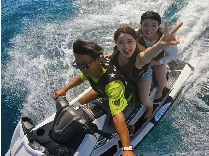 [โอกินาว่า Chatan Ginowan] ความรู้สึกที่กรีดร้องและทำให้ดีอกดีใจ! กิจกรรมทางทะเลที่ดีที่สุดกับเรือกล้วย, หินอ่อน, เจ็ทสกี "แผน 3 คะแนน B ♪"の紹介画像