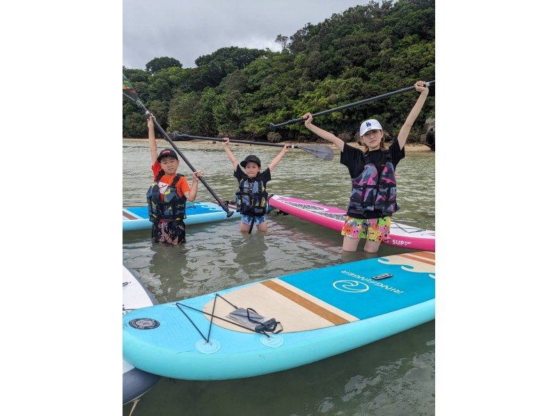 SALE！★夏休み限定スペシャル価格★【沖縄・石垣島】SUP2時間ツアー!送迎OK!当日予約OK!写真・動画プレゼント!ファミリーにおススメの紹介画像