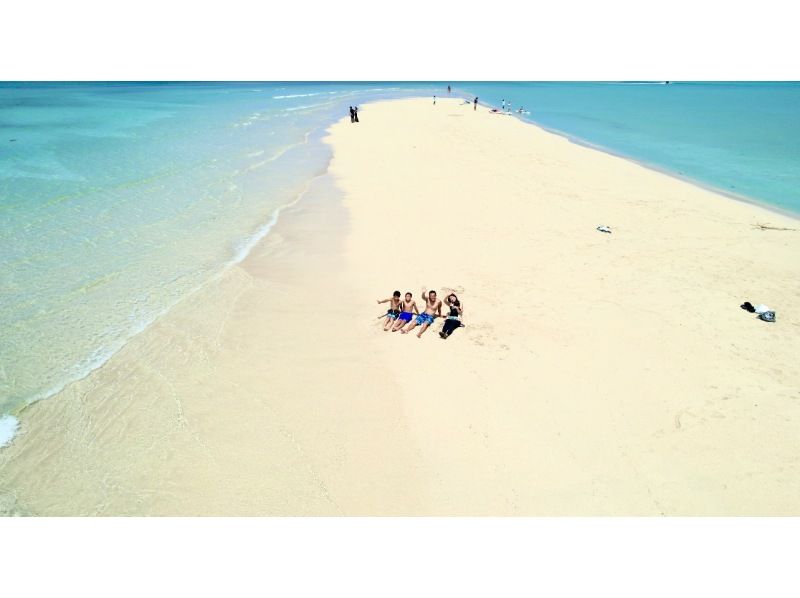 [Miyakojima's most popular activity] Go by boat to the [Phantom Uni Beach Tour] (free drone photography) Arrive at the beach in 5 minutes (about 1.5 hours) Special sale now onの紹介画像