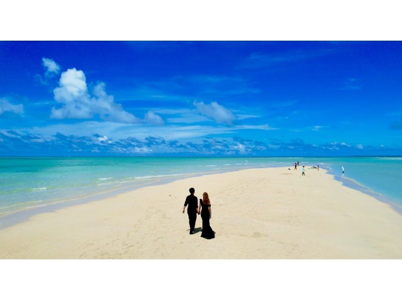 [Miyakojima] Same-day reservations accepted up to one hour in advance! Boat tour of the "Phantom Uni Beach" with free drone photography. One hour on the beach! Mango campaign in progress. *For details, see the photo on the right.の紹介画像