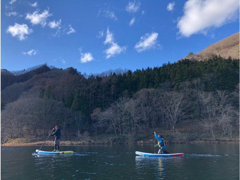 [Minakami, Gunma] Enjoy it according to the season! Lake SUP experience to enjoy the great outdoors! Free photo gift♪の紹介画像