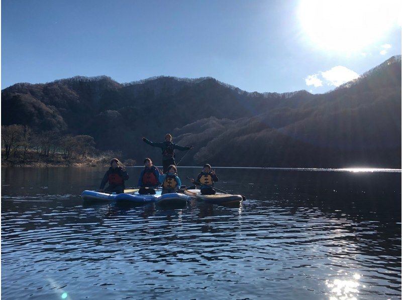 [Minakami, Gunma] Enjoy it according to the season! Lake SUP experience to enjoy the great outdoors! Free photo gift♪の紹介画像