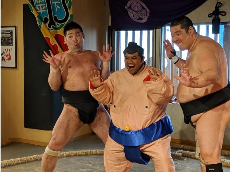 [Tokyo/Ryogoku] Japanese traditional culture experience <sumo show & chanko lunch by former sumo wrestlers (held in English)> "Why don't you try sumo!"の紹介画像