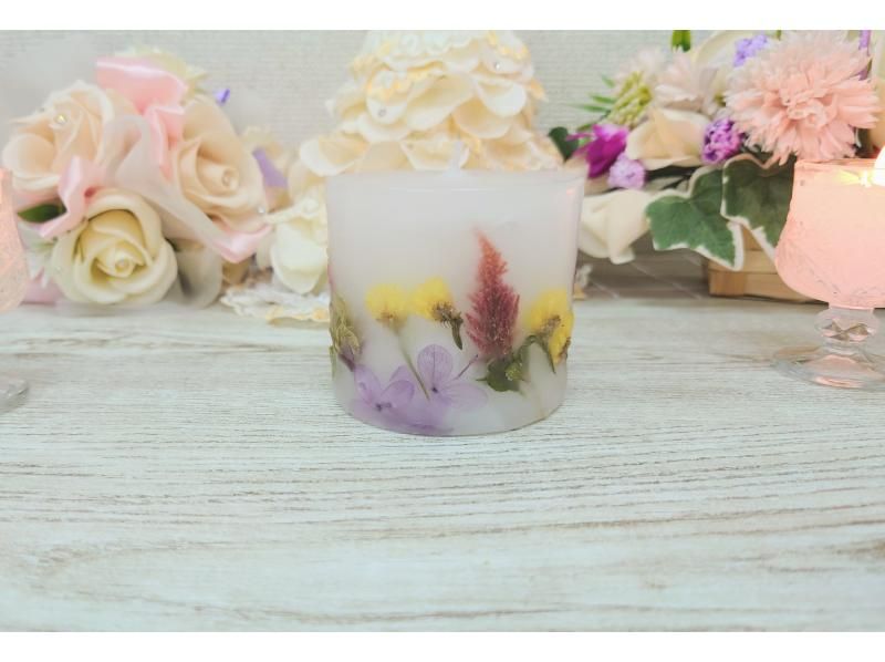 【ボタニカルキャンドル 香り付】フワッと香るお花のキャンドルの紹介画像