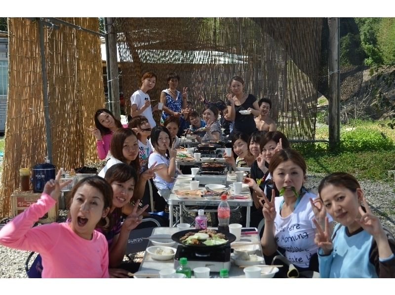 【熊本・球磨川】日本三大急流の一つ！球磨川でラフティング体験（急流AMコース）BBQ付きプランの紹介画像