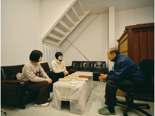 【福井・鯖江】伝統工芸・越前漆器の職人から学ぶ 木製トレーの拭き漆職人体験 【福井・鯖江】伝統工芸・越前漆器の職人から学ぶ 木製トレーの拭き漆職人体験