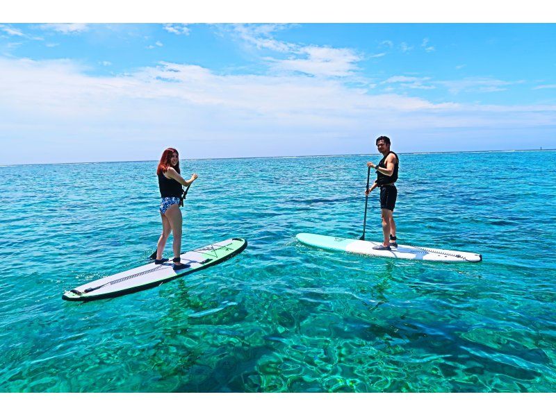 [Okinawa Oujima] "Only one group" Complete charter system ☆ Happy experience! A luxury plan of SUP & snorkel on a remote island that can be reached by car! High-definition camera photo present!の紹介画像