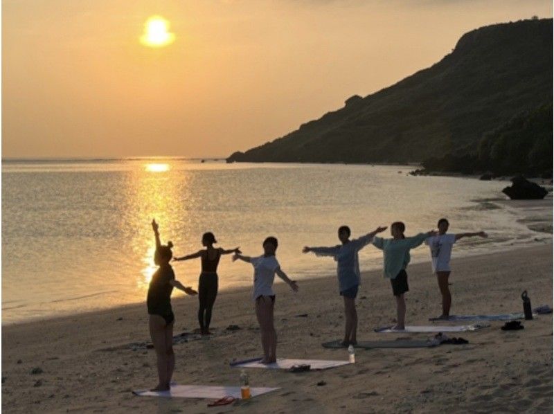 [Miyakojima Yoga 60 minutes] Spring sale underway [Sunrise or Sunset] Beginners welcome! Let's spend a relaxing time in nature ♪ Location can be negotiated!の紹介画像