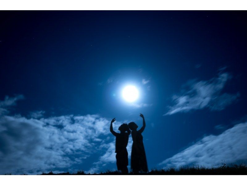 【宮古島NO.1の星空体験！】星空フォトツアー！!島の癒しとchillをご提供! 家族、カップル、一人旅に大人気!!の紹介画像