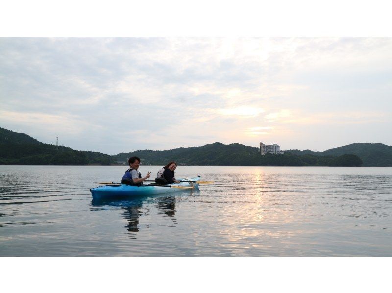 【三重県・伊勢志摩】サンセットカヤック≪レンタルマリンシューズ付き≫の紹介画像