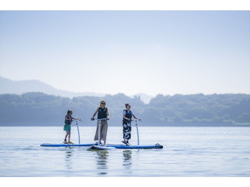 【浜松・浜名湖】自転車感覚のペダルSUPで浜名湖ゆったり湖上サイクリングの紹介画像