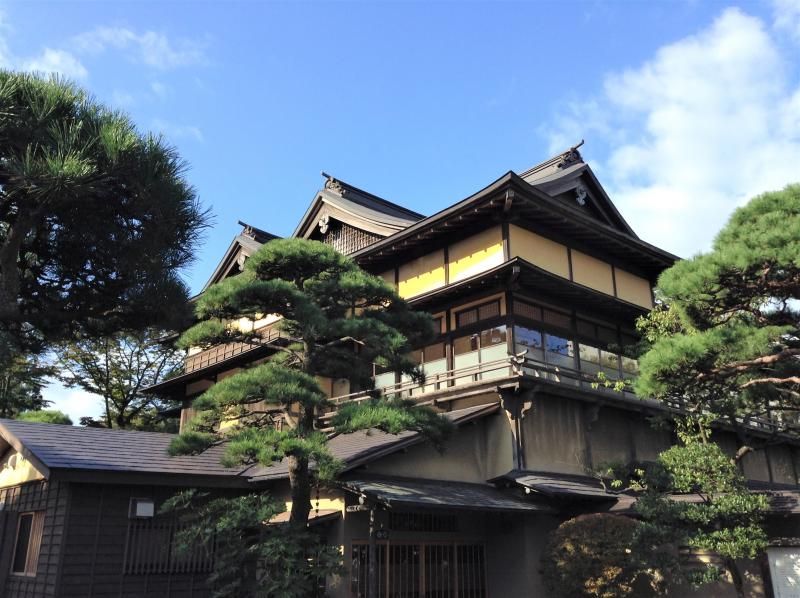 【秋田・能代市】平日＊14:00集合　バスケの街・能代を歩こう！聖地巡礼ツアー　天然秋田杉の殿堂「旧料亭金勇」の見学付きの紹介画像