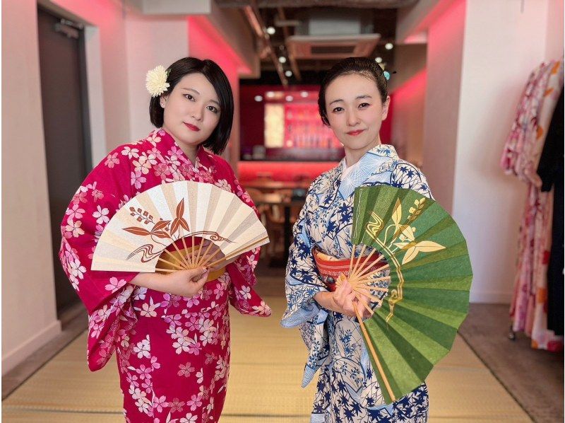 [Tokyo, Asakusa] First experience of Japanese dance "Sakura Sakura" dance and yukata dressing <Japanese sweets included>の紹介画像