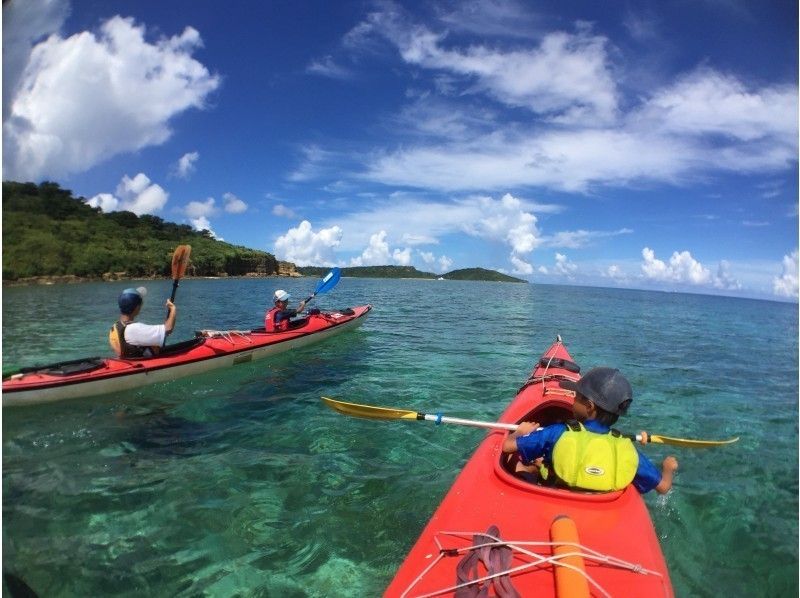 [โอกินาว่า・ เกาะอิริโอะโมะเตะ】โอซันโพในทะเลพายเรือคายัก(Sea Kayaking)& ดำน้ำの紹介画像